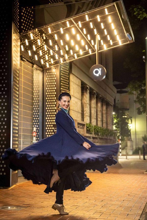 Qt Auckland Exterior foto A member of the staff at the hotel